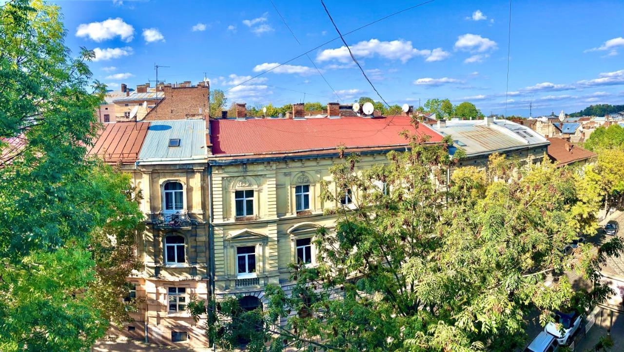 Valentine Apartment Лвив Екстериор снимка