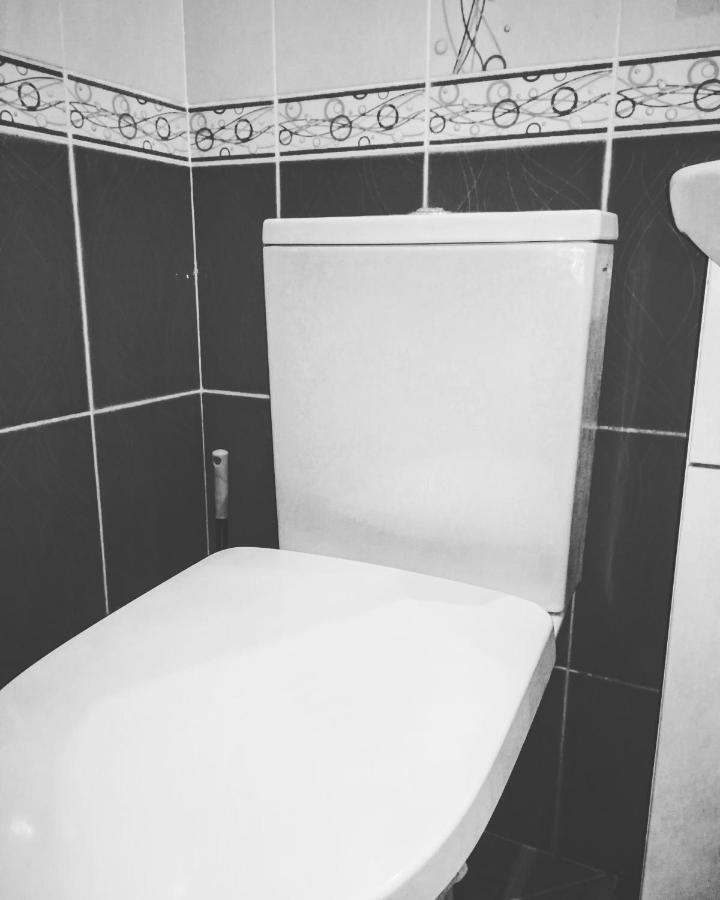 Valentine Apartment Лвив Екстериор снимка